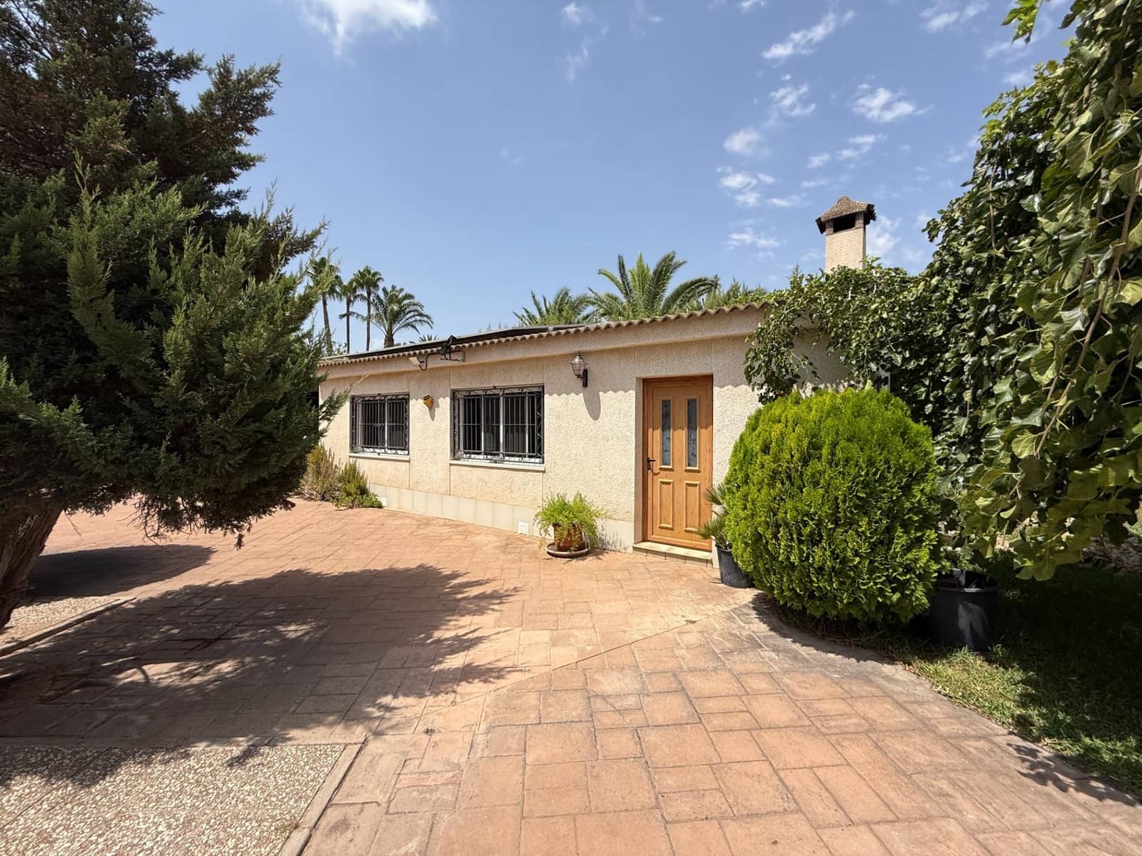 Chalet de 4 habitaciones en Valverde en alquiler con piscina garaje - 4.500 € (Ref: 10024297)