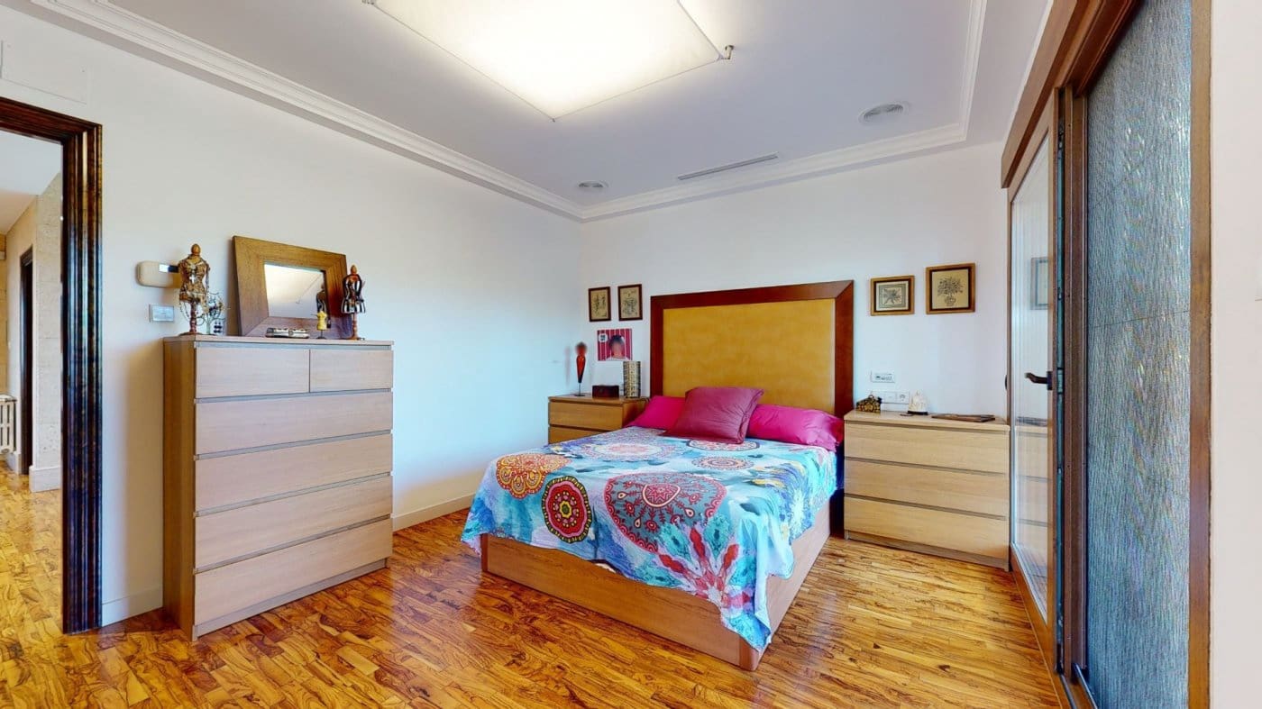 5 quarto Moradia para venda em Elche / Elx com piscina garagem - 1 165 000 € (Ref: 7944091)