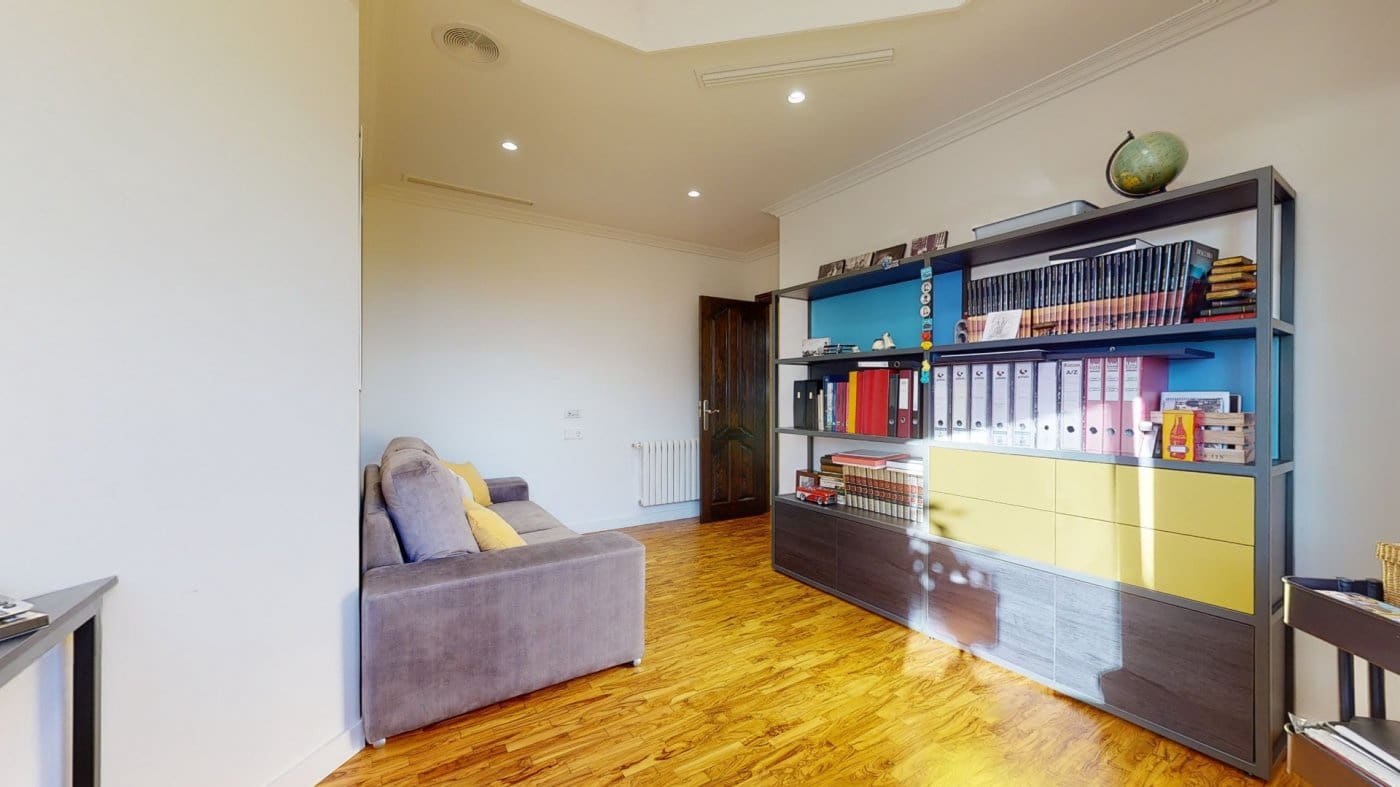 5 quarto Moradia para venda em Elche / Elx com piscina garagem - 1 165 000 € (Ref: 7944091)