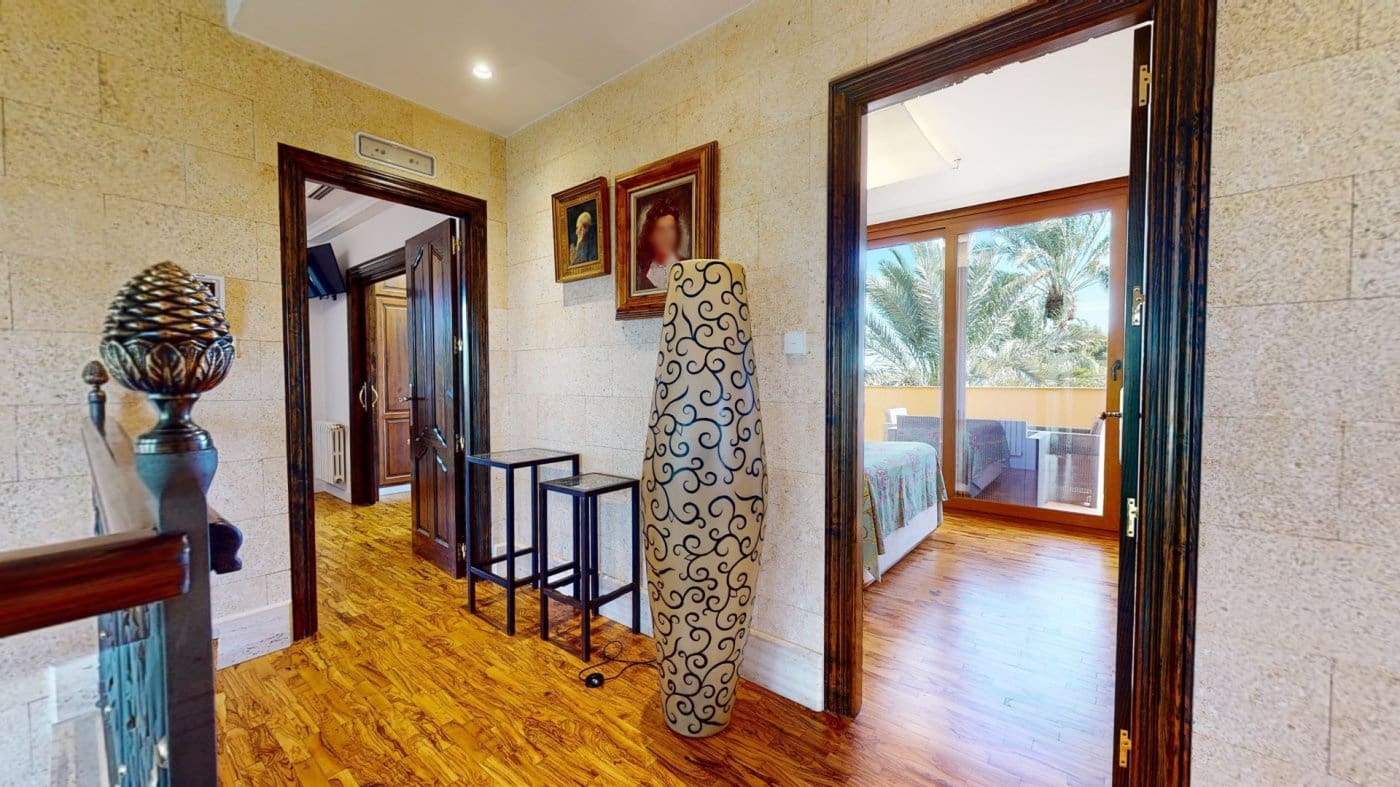 5 quarto Moradia para venda em Elche / Elx com piscina garagem - 1 165 000 € (Ref: 7944091)