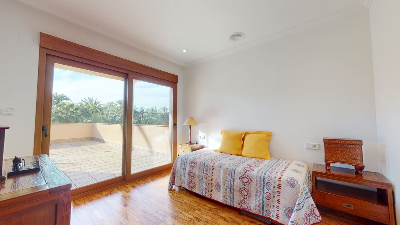 5 quarto Moradia para venda em Elche / Elx com piscina garagem - 1 165 000 € (Ref: 7944091)