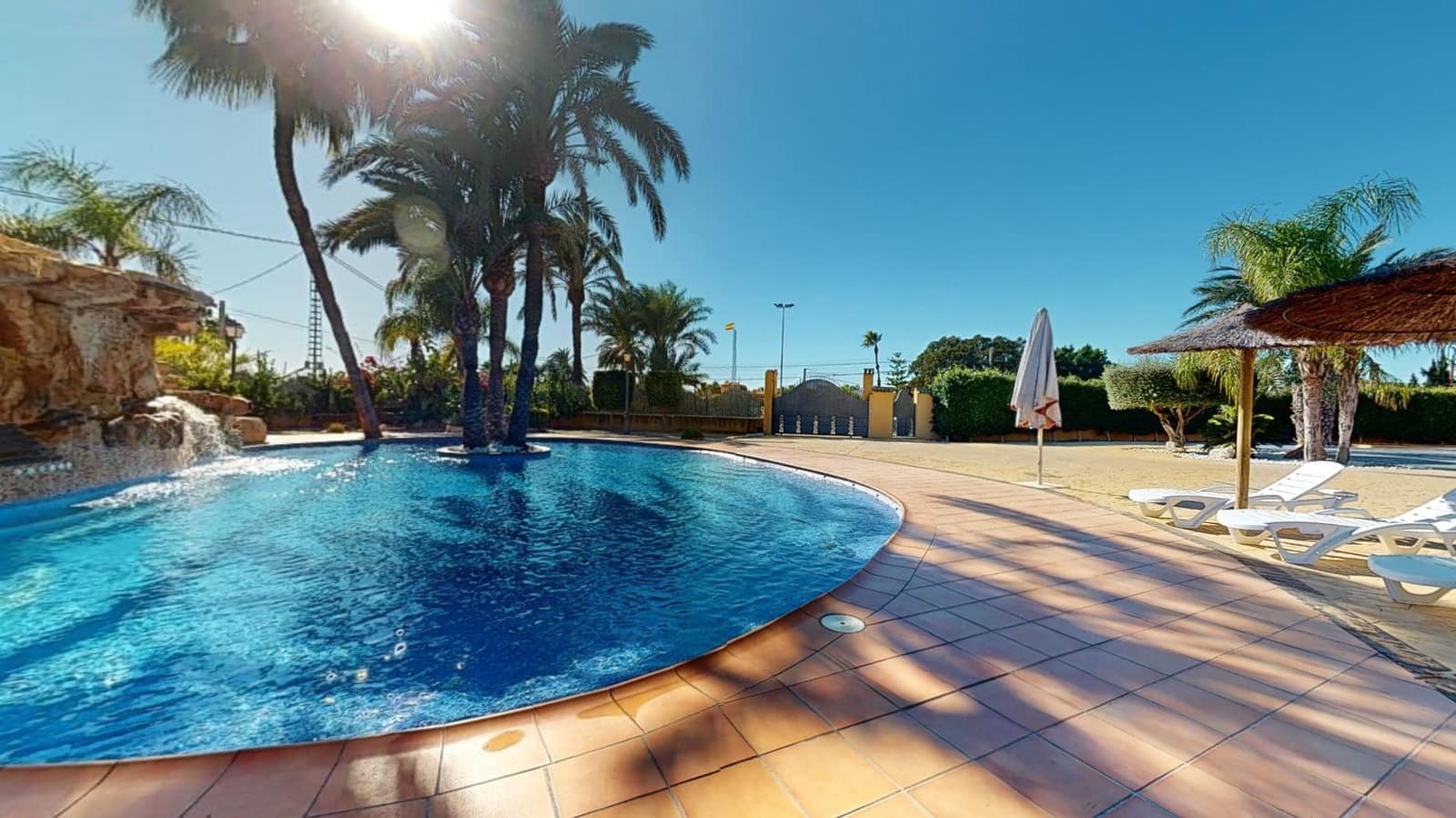4 soveværelse Villa til salg i Elche / Elx med swimmingpool - € 1.100.000 (Ref: 7955075)