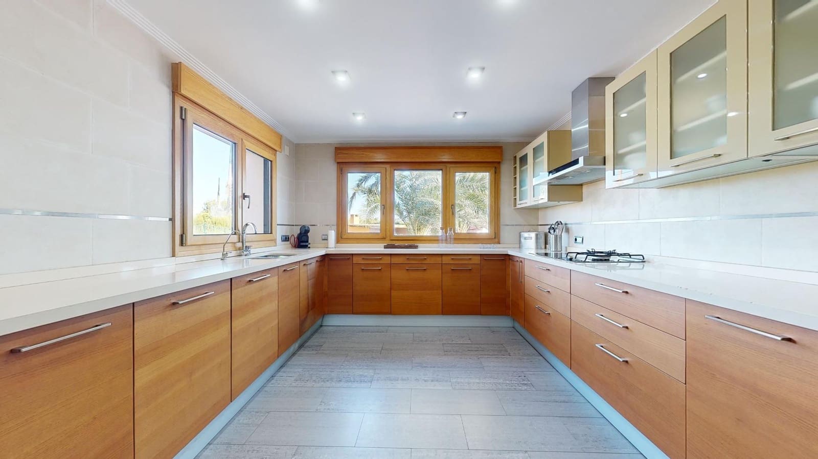 4 soveværelse Villa til salg i Elche / Elx med swimmingpool - € 1.100.000 (Ref: 7955075)