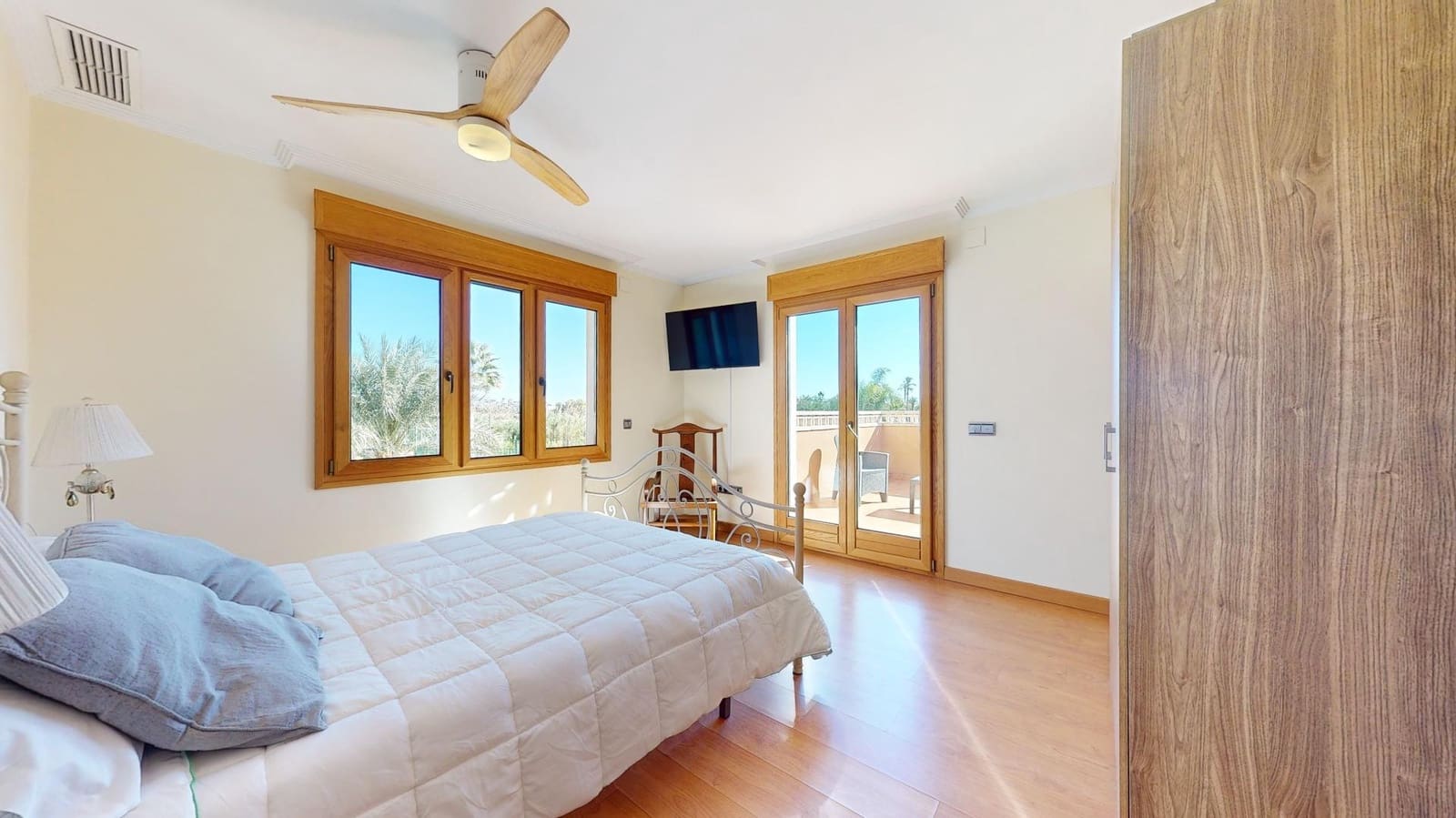 4 soveværelse Villa til salg i Elche / Elx med swimmingpool - € 1.100.000 (Ref: 7955075)