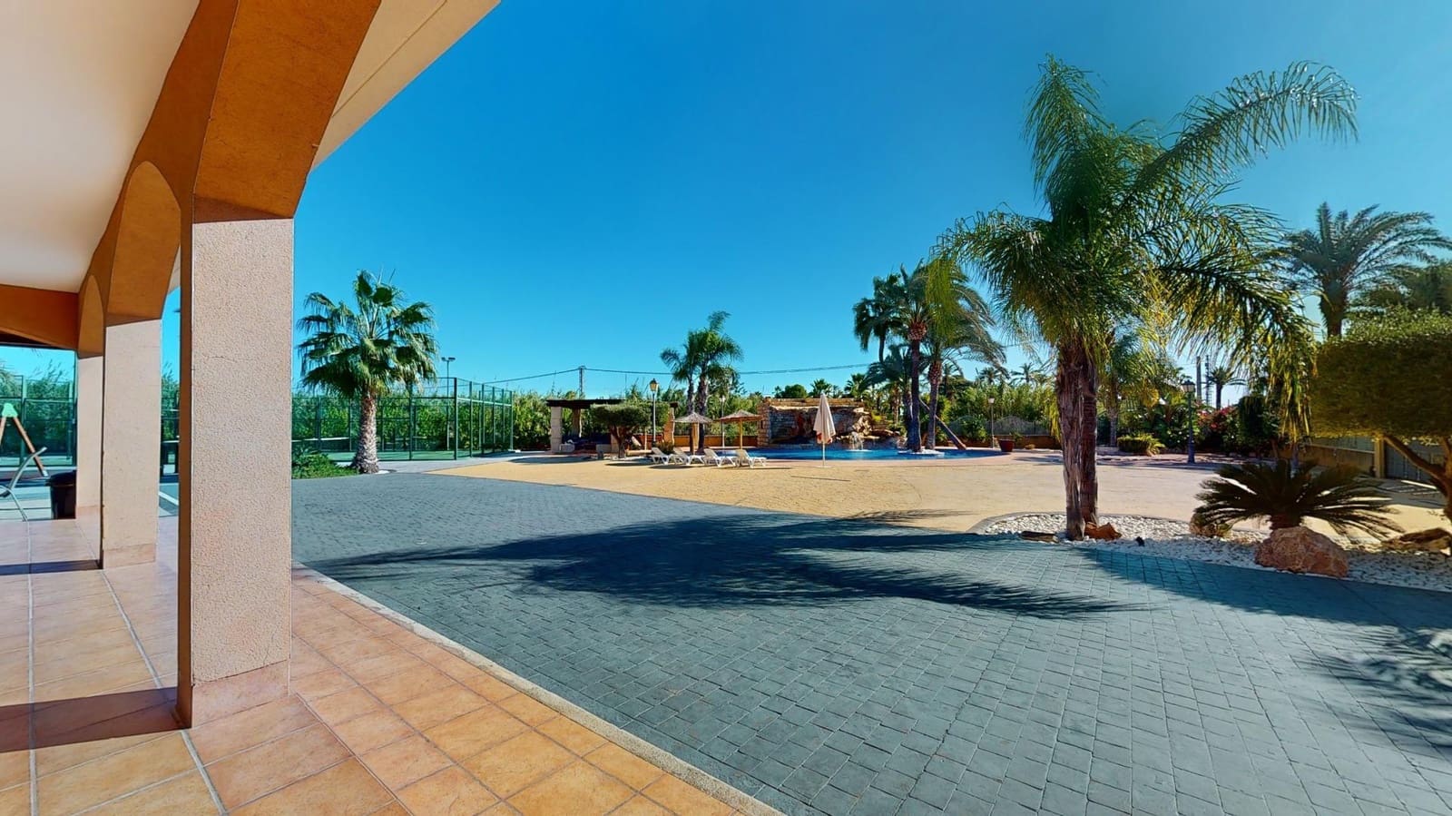 4 soveværelse Villa til salg i Elche / Elx med swimmingpool - € 1.100.000 (Ref: 7955075)