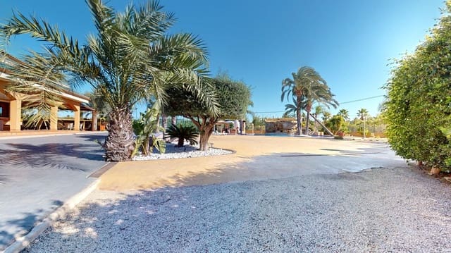 4 soveværelse Villa til salg i Elche / Elx med swimmingpool - € 1.100.000 (Ref: 7955075)