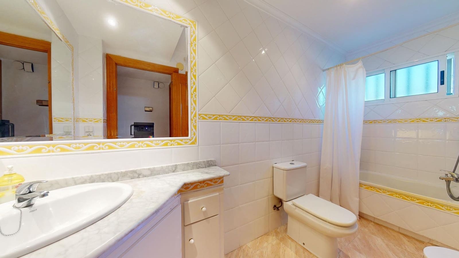 6 soveværelse Villa til salg i Perleta med swimmingpool - € 560.000 (Ref: 8005777)