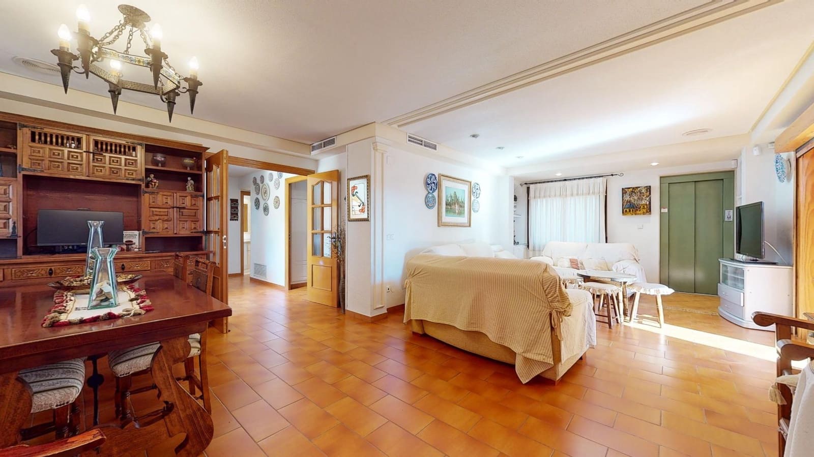 6 soveværelse Villa til salg i Perleta med swimmingpool - € 560.000 (Ref: 8005777)