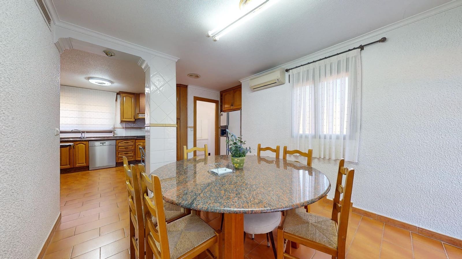 6 soveværelse Villa til salg i Perleta med swimmingpool - € 560.000 (Ref: 8005777)