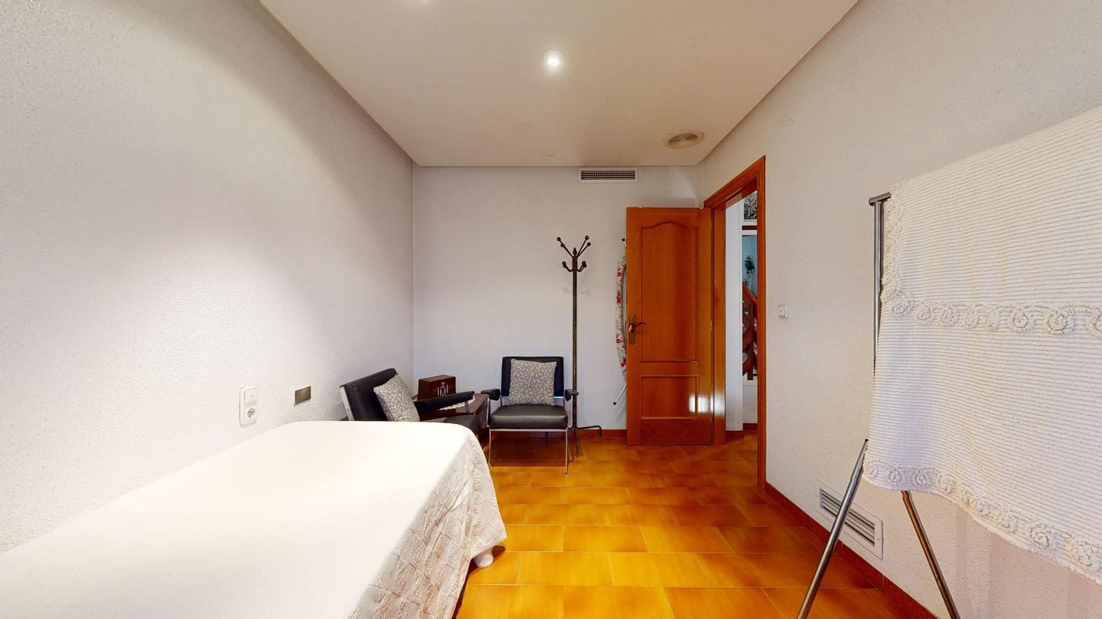 6 soveværelse Villa til salg i Perleta med swimmingpool - € 560.000 (Ref: 8005777)