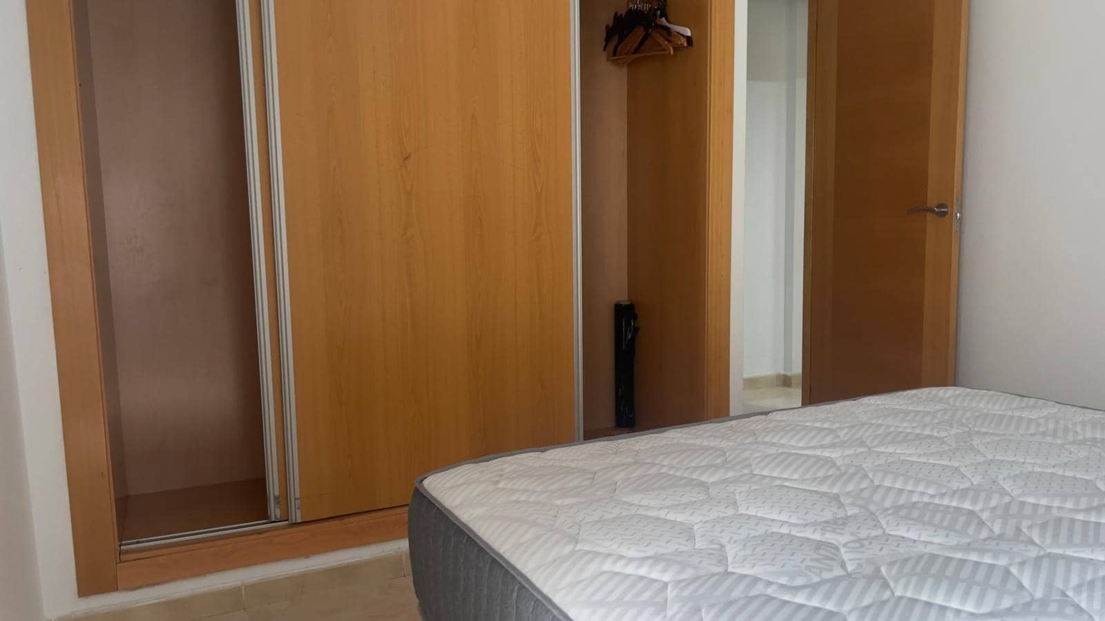 Appartement de 3 chambres à louer à San Isidro avec garage - 750 € (Ref: 8209112)