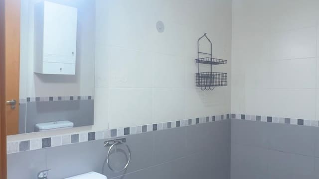 3 makuuhuone Asunto vuokrattavana paikassa San Isidro mukana 
autotalli - 750 € (Ref: 8209112)