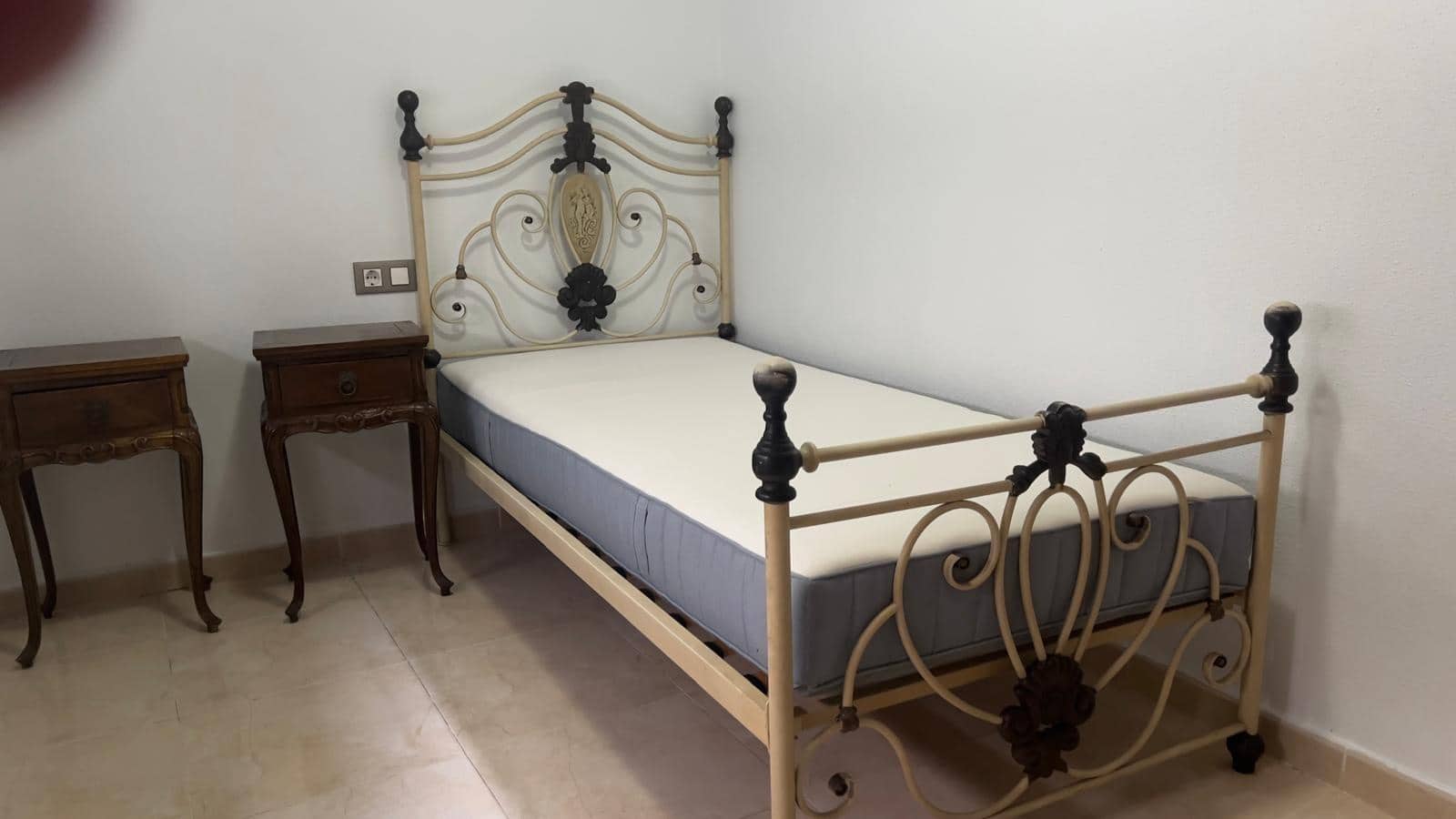 Appartement de 3 chambres à louer à San Isidro avec garage - 750 € (Ref: 8209112)