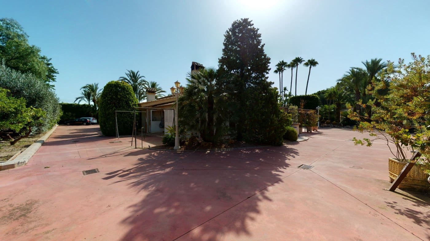 4 soverom Villa til salgs i Elche / Elx med svømmebasseng garasje - € 950 000 (Ref: 8568192)