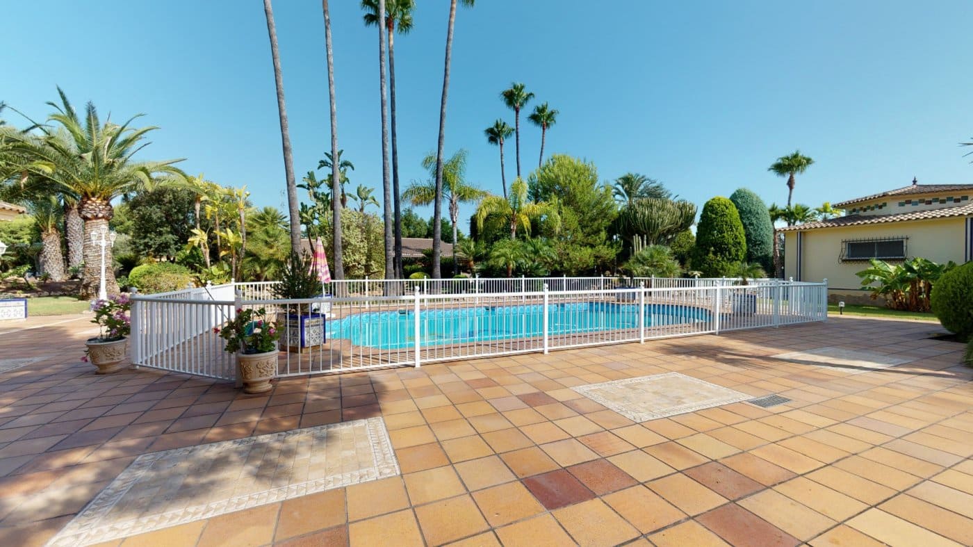 4 soverom Villa til salgs i Elche / Elx med svømmebasseng garasje - € 950 000 (Ref: 8568192)