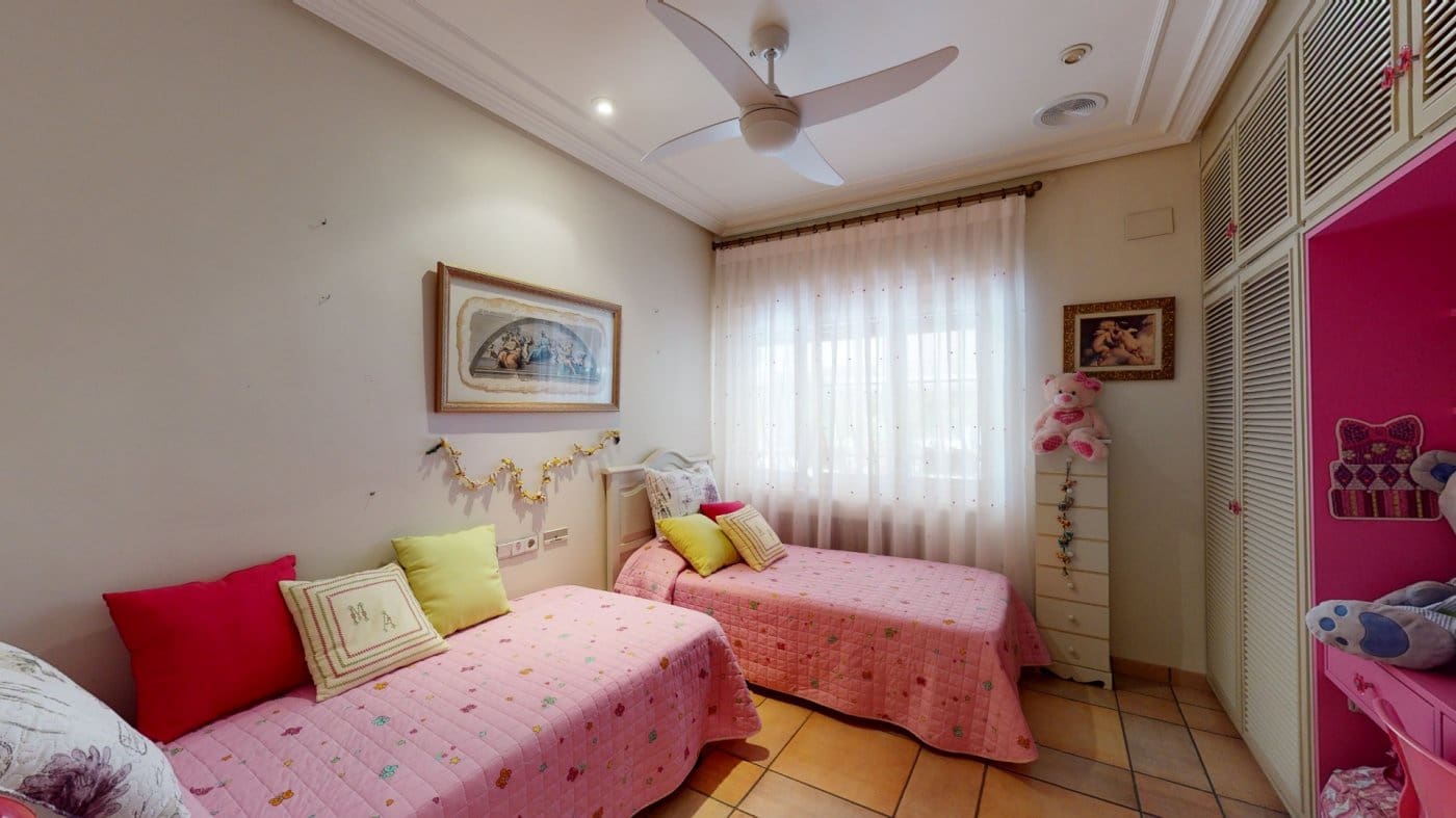 4 soverom Villa til salgs i Elche / Elx med svømmebasseng garasje - € 950 000 (Ref: 8568192)