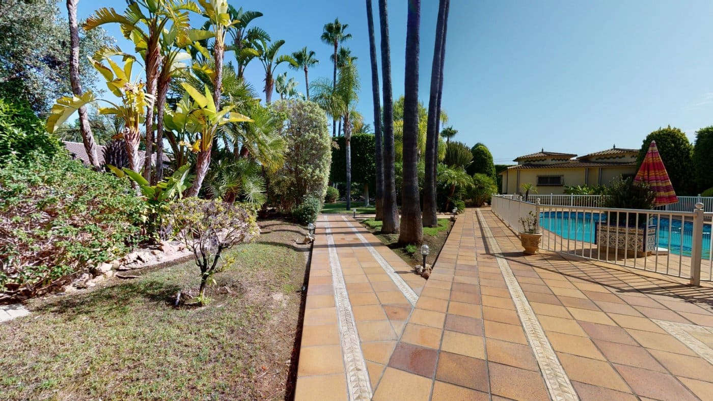 4 soverom Villa til salgs i Elche / Elx med svømmebasseng garasje - € 950 000 (Ref: 8568192)