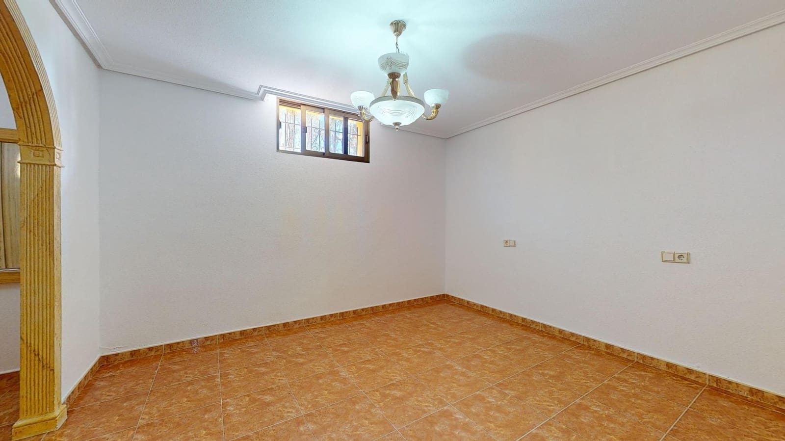 6 soverom Villa til salgs i Elche / Elx med svømmebasseng garasje - € 575 000 (Ref: 8626877)