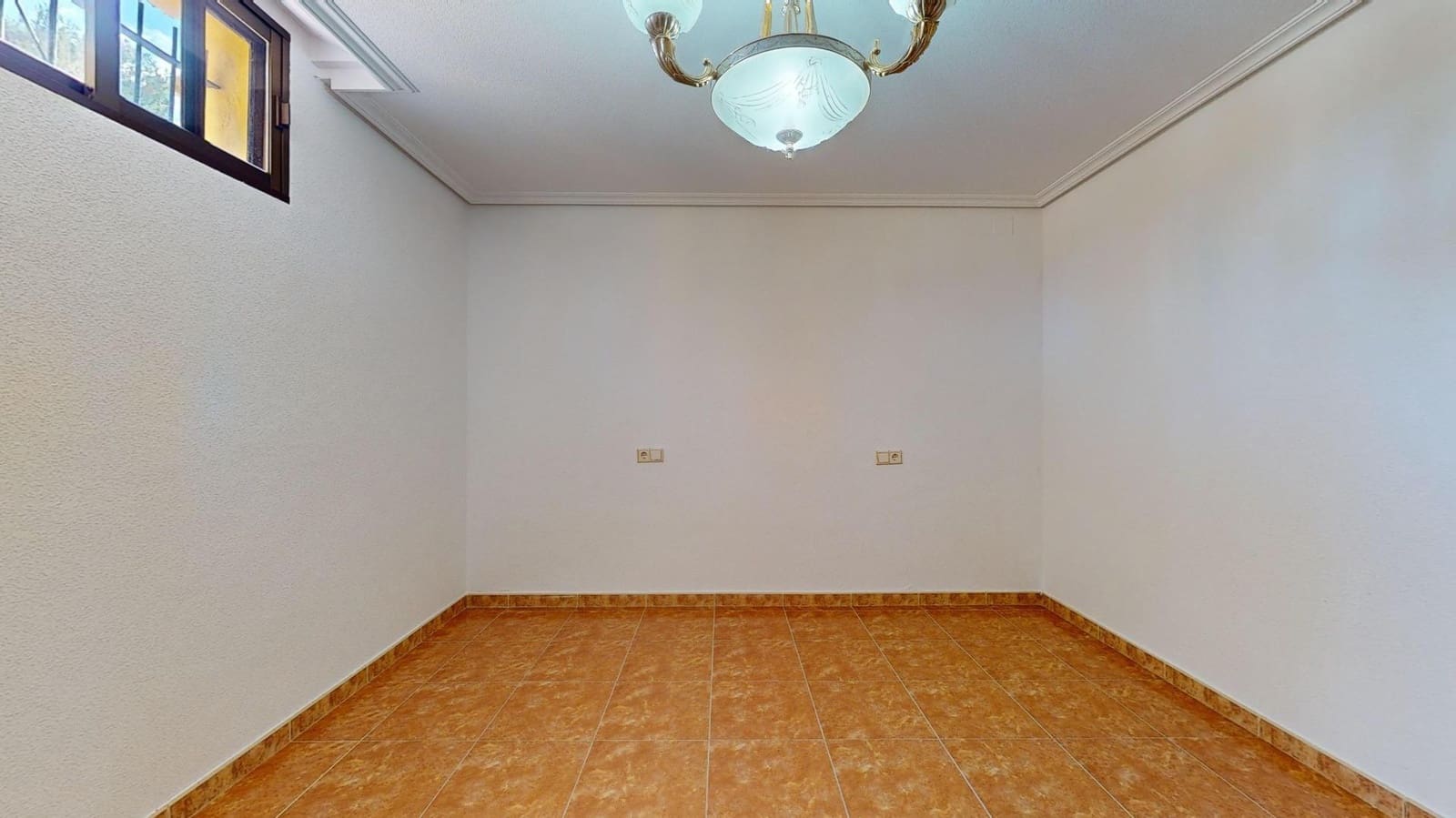 6 soverom Villa til salgs i Elche / Elx med svømmebasseng garasje - € 575 000 (Ref: 8626877)