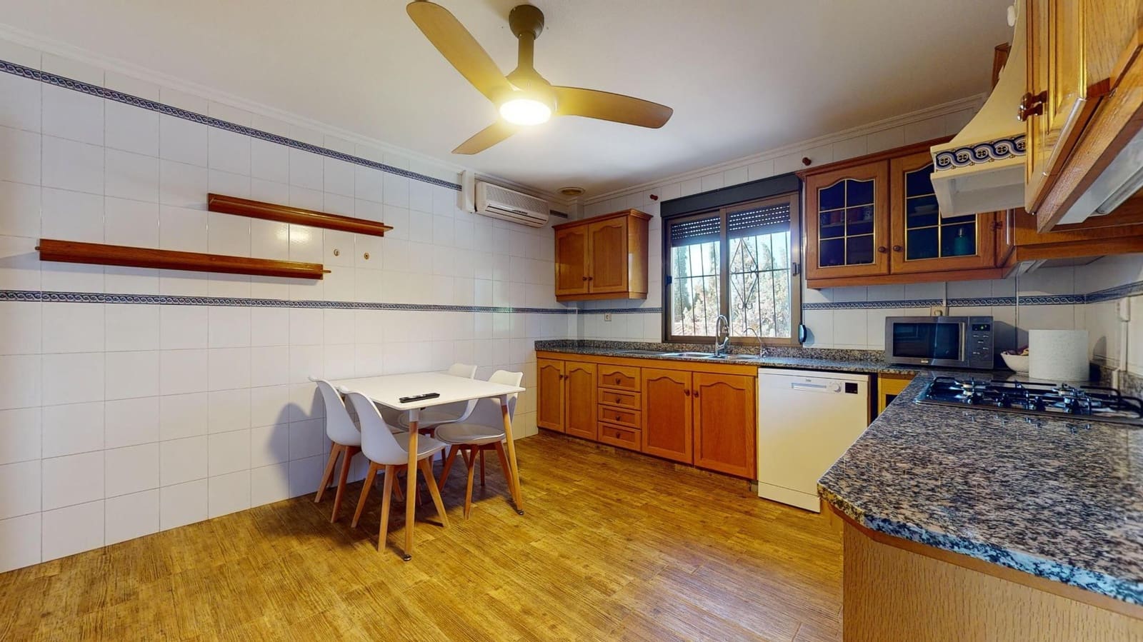 6 soverom Villa til salgs i Elche / Elx med svømmebasseng garasje - € 575 000 (Ref: 8626877)