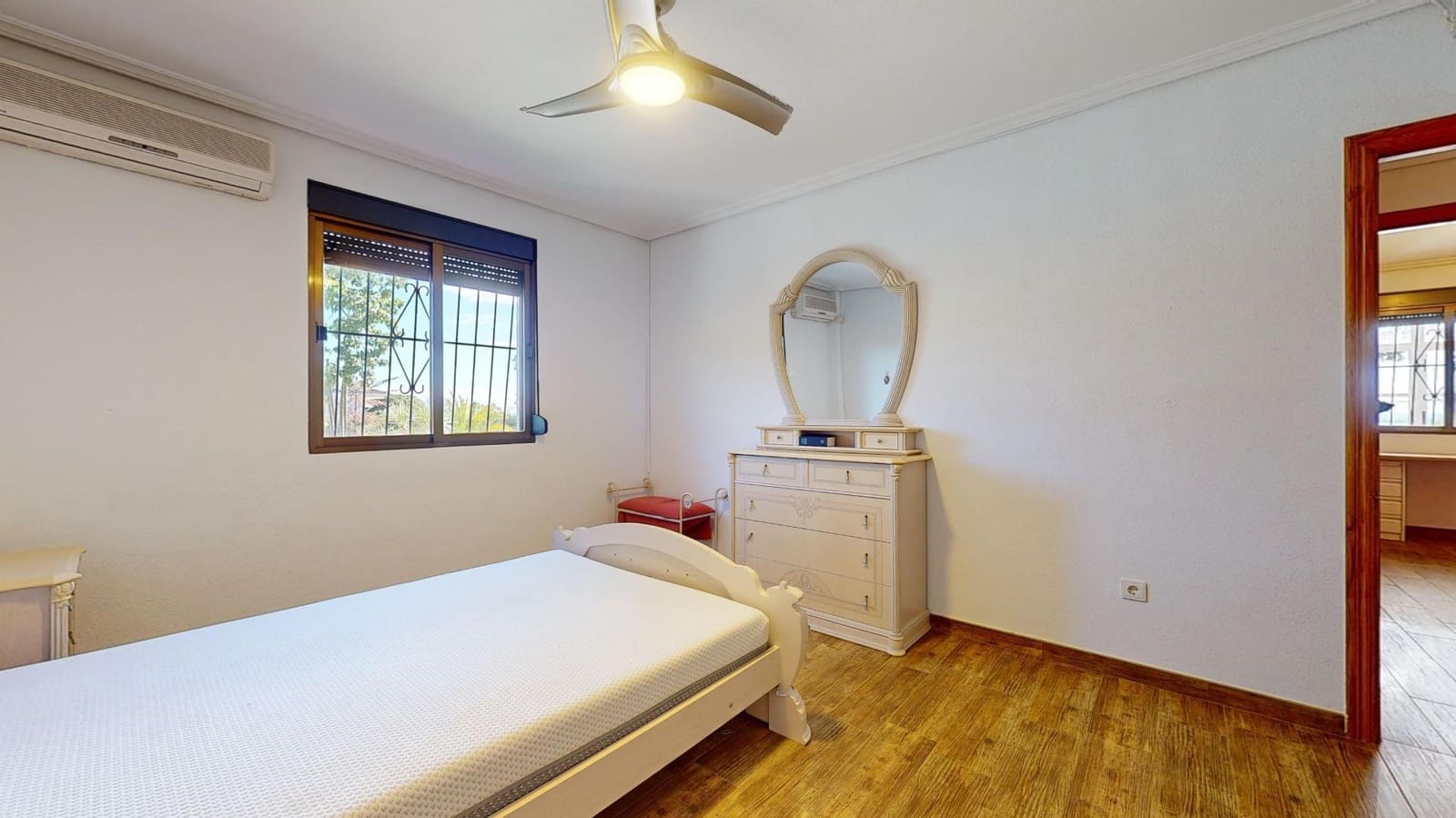 6 soverom Villa til salgs i Elche / Elx med svømmebasseng garasje - € 575 000 (Ref: 8626877)