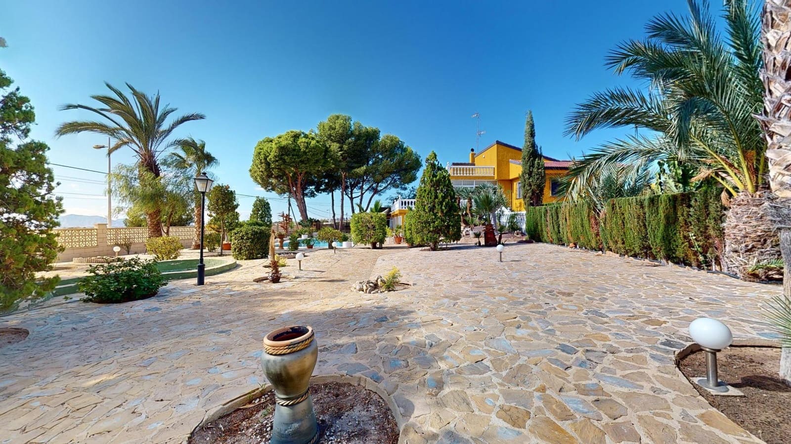 6 soverom Villa til salgs i Elche / Elx med svømmebasseng garasje - € 575 000 (Ref: 8626877)