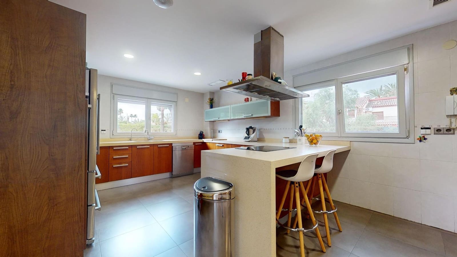 6 soveværelse Villa til salg i Elche / Elx med garage - € 900.000 (Ref: 8699833)