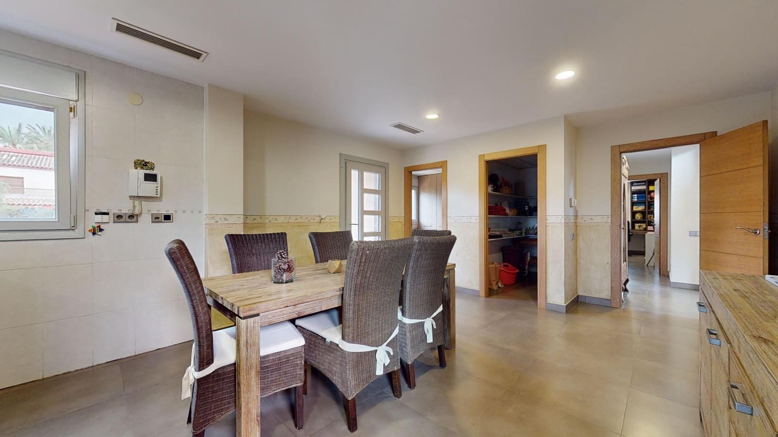 6 soveværelse Villa til salg i Elche / Elx med garage - € 900.000 (Ref: 8699833)