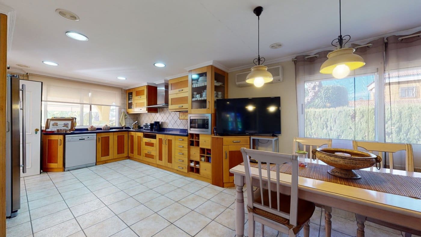 5 soveværelse Villa til salg i Elche / Elx med swimmingpool garage - € 649.000 (Ref: 8949006)