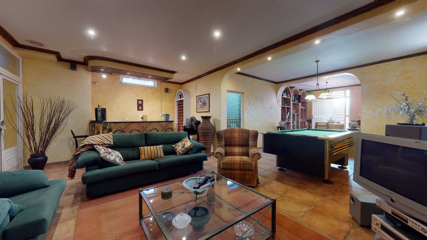 5 soveværelse Villa til salg i Elche / Elx med swimmingpool garage - € 649.000 (Ref: 8949006)