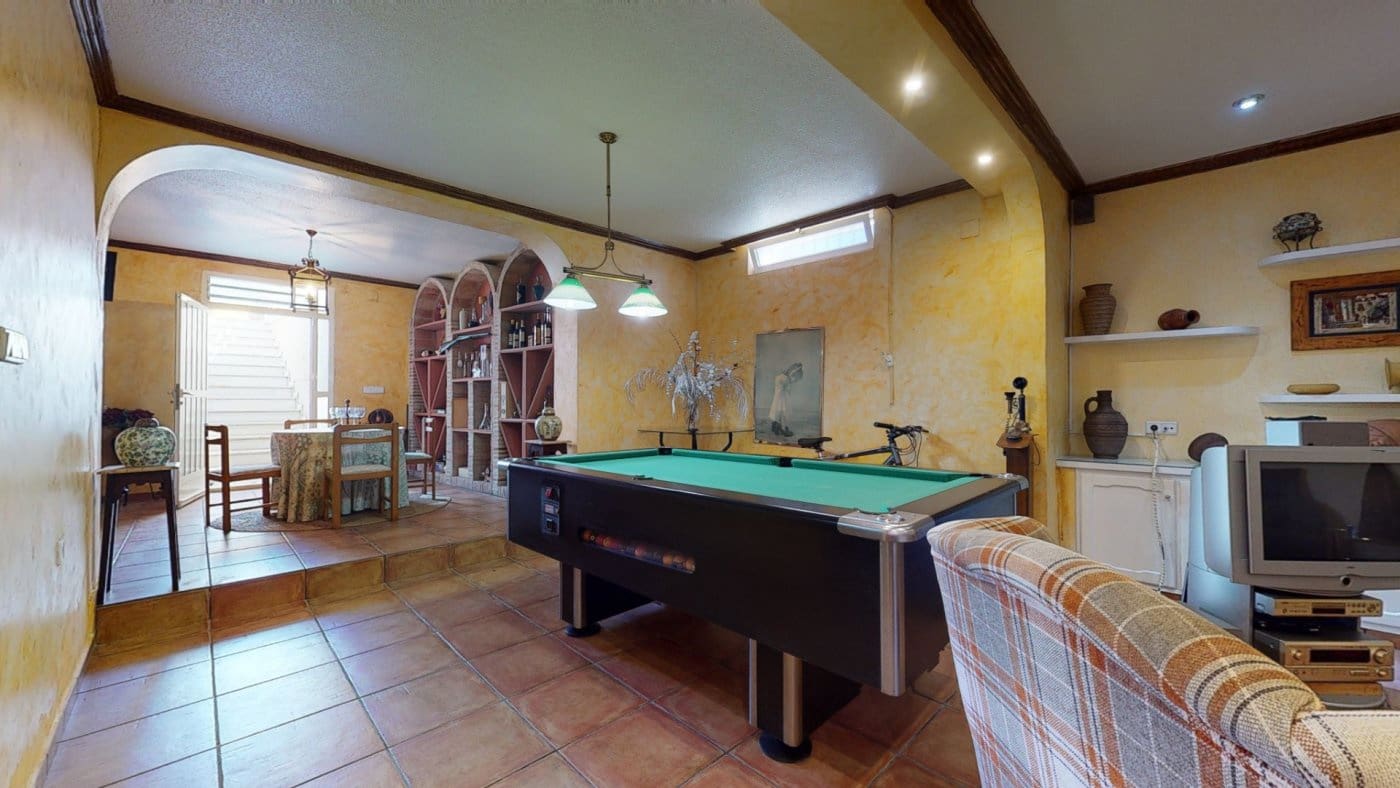 5 soveværelse Villa til salg i Elche / Elx med swimmingpool garage - € 649.000 (Ref: 8949006)