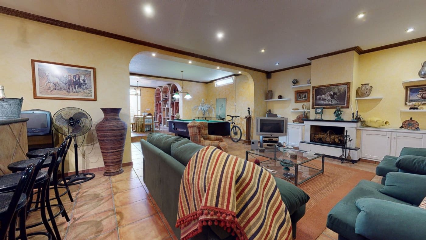 5 soveværelse Villa til salg i Elche / Elx med swimmingpool garage - € 649.000 (Ref: 8949006)