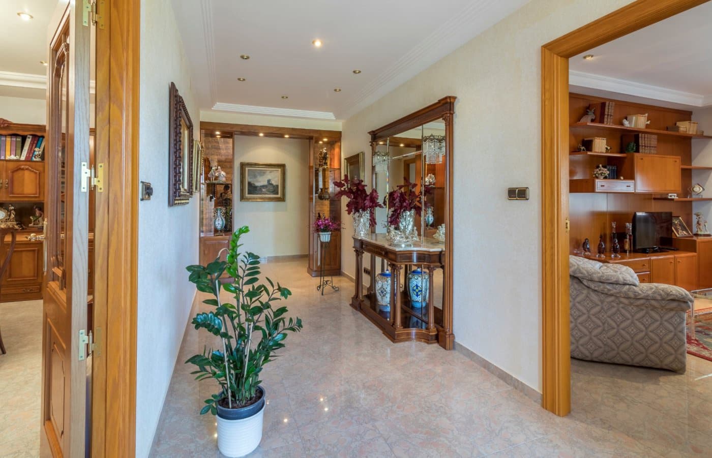 6 soveværelse Villa til salg i Valverde med swimmingpool garage - € 920.000 (Ref: 8949007)