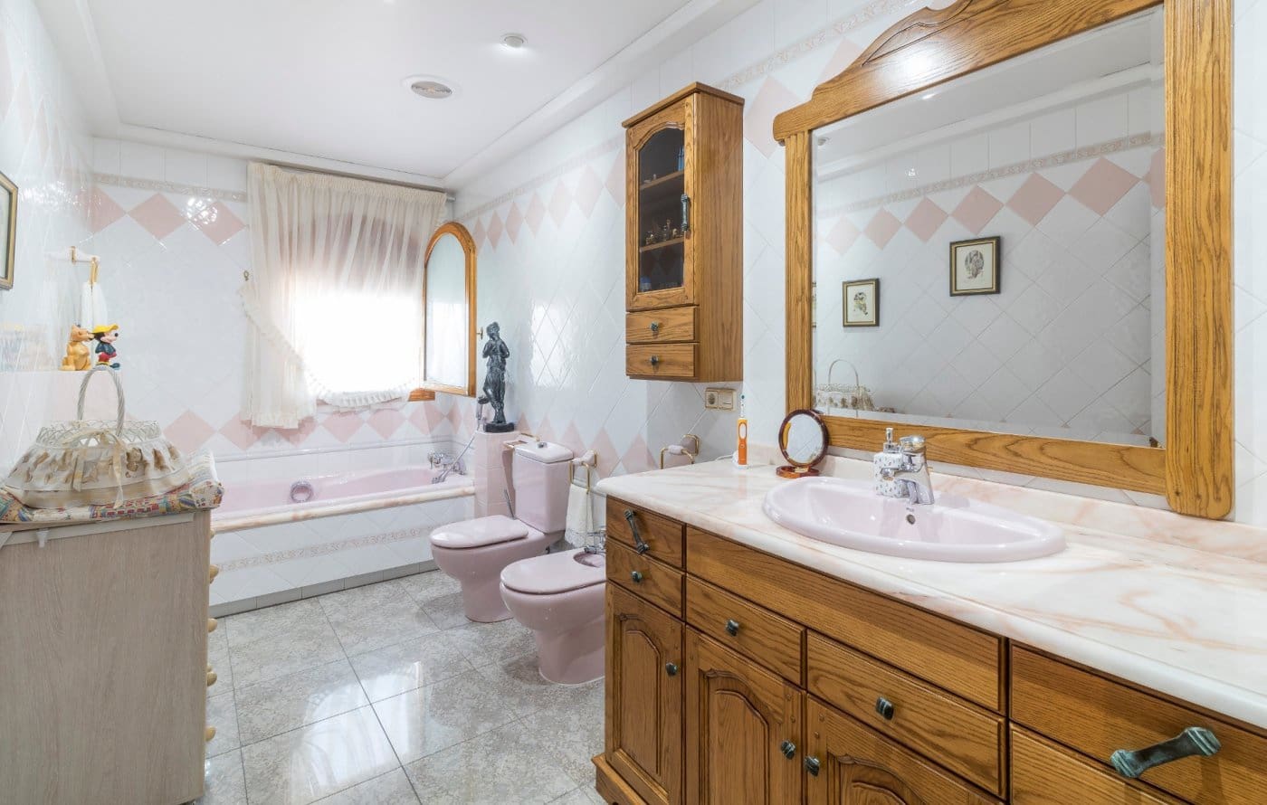 6 soveværelse Villa til salg i Valverde med swimmingpool garage - € 920.000 (Ref: 8949007)