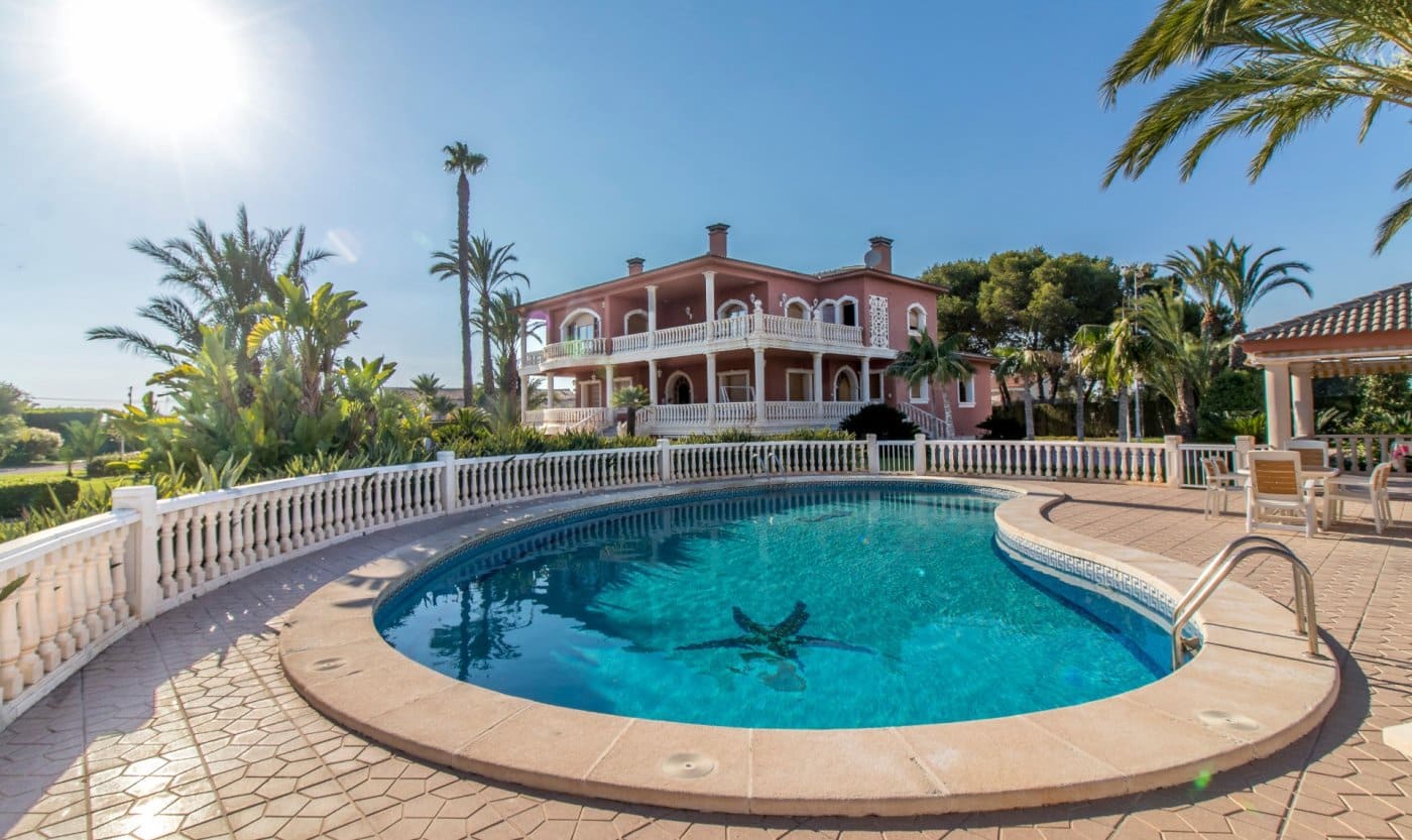 6 soveværelse Villa til salg i Valverde med swimmingpool garage - € 920.000 (Ref: 8949007)