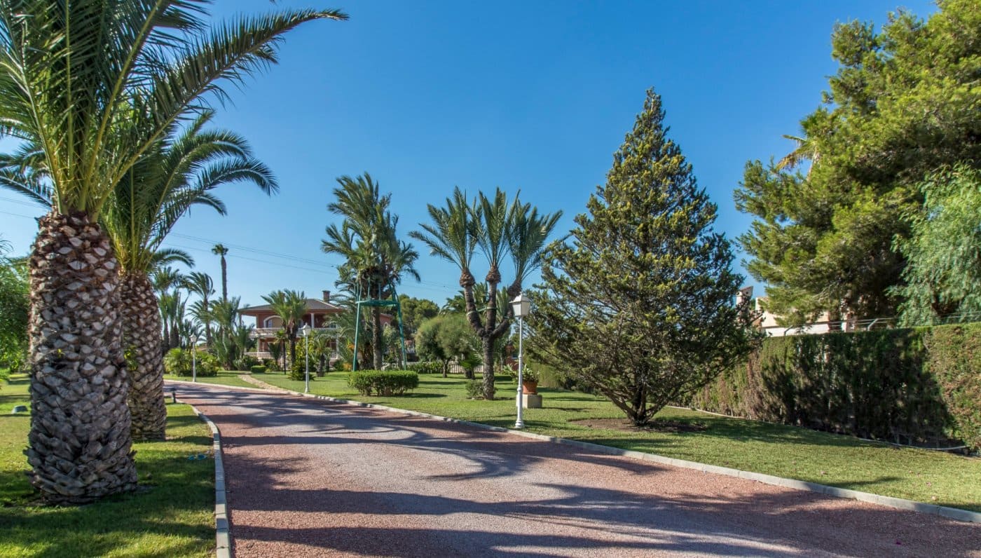 6 soveværelse Villa til salg i Valverde med swimmingpool garage - € 920.000 (Ref: 8949007)