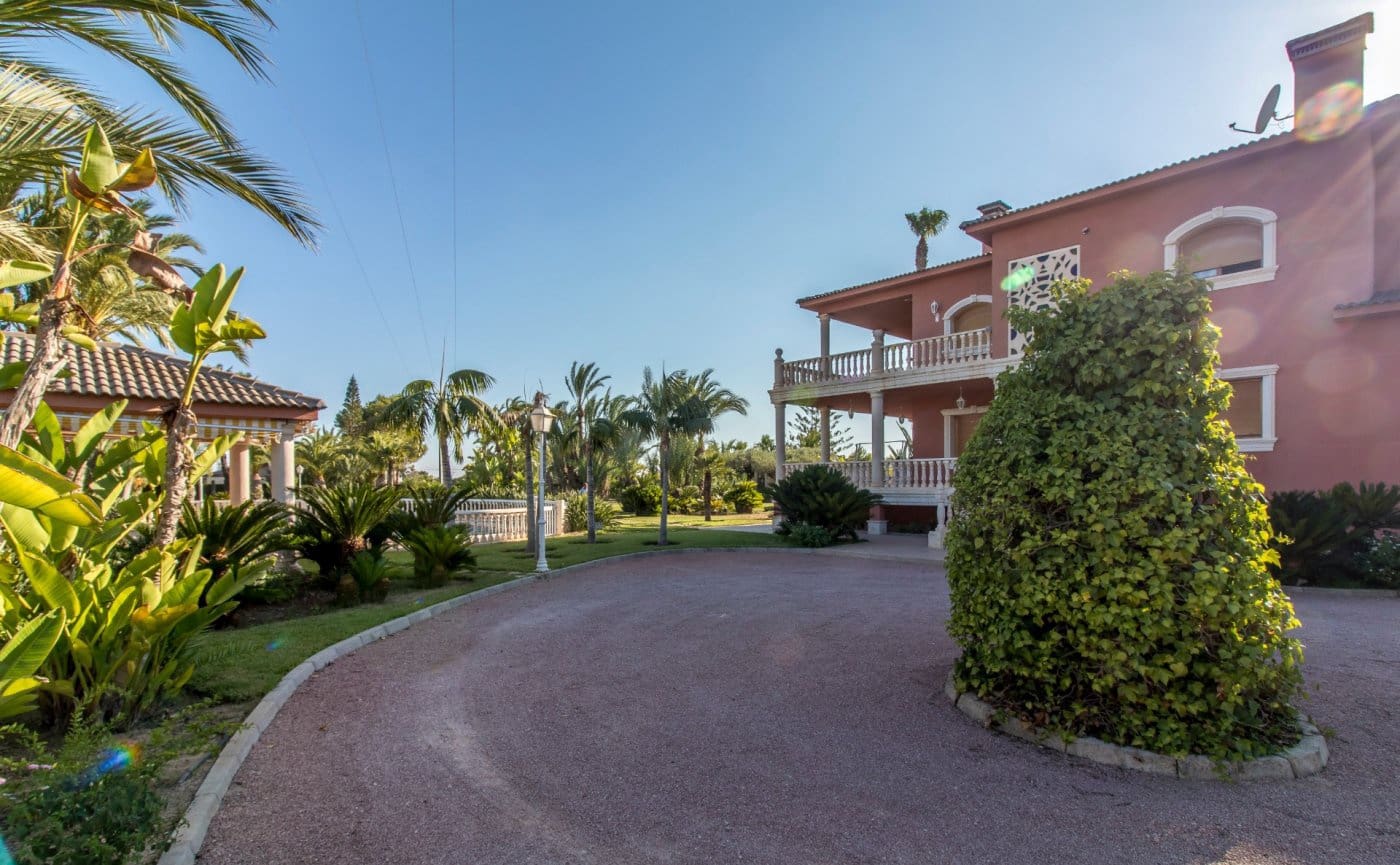 6 soveværelse Villa til salg i Valverde med swimmingpool garage - € 920.000 (Ref: 8949007)