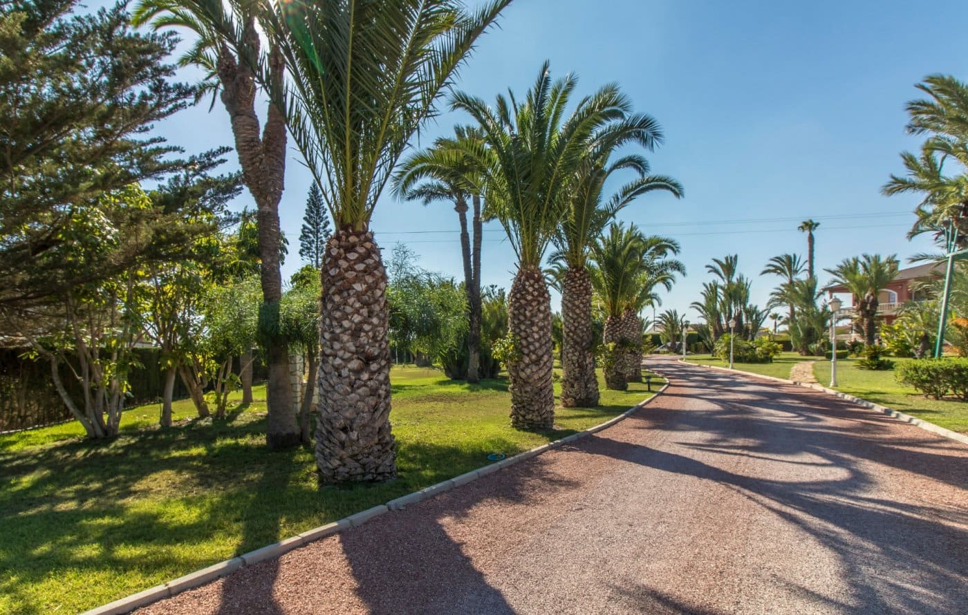 6 soveværelse Villa til salg i Valverde med swimmingpool garage - € 920.000 (Ref: 8949007)