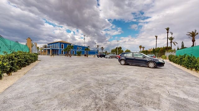 15 makuuhuone Huvila myytävänä paikassa Elche / Elx mukana 
autotalli - 800 000 € (Ref: 8957241)