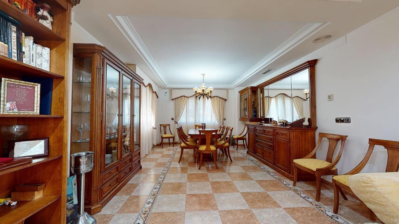 5 soverom Villa til salgs i Perleta med svømmebasseng garasje - € 950 000 (Ref: 9192497)