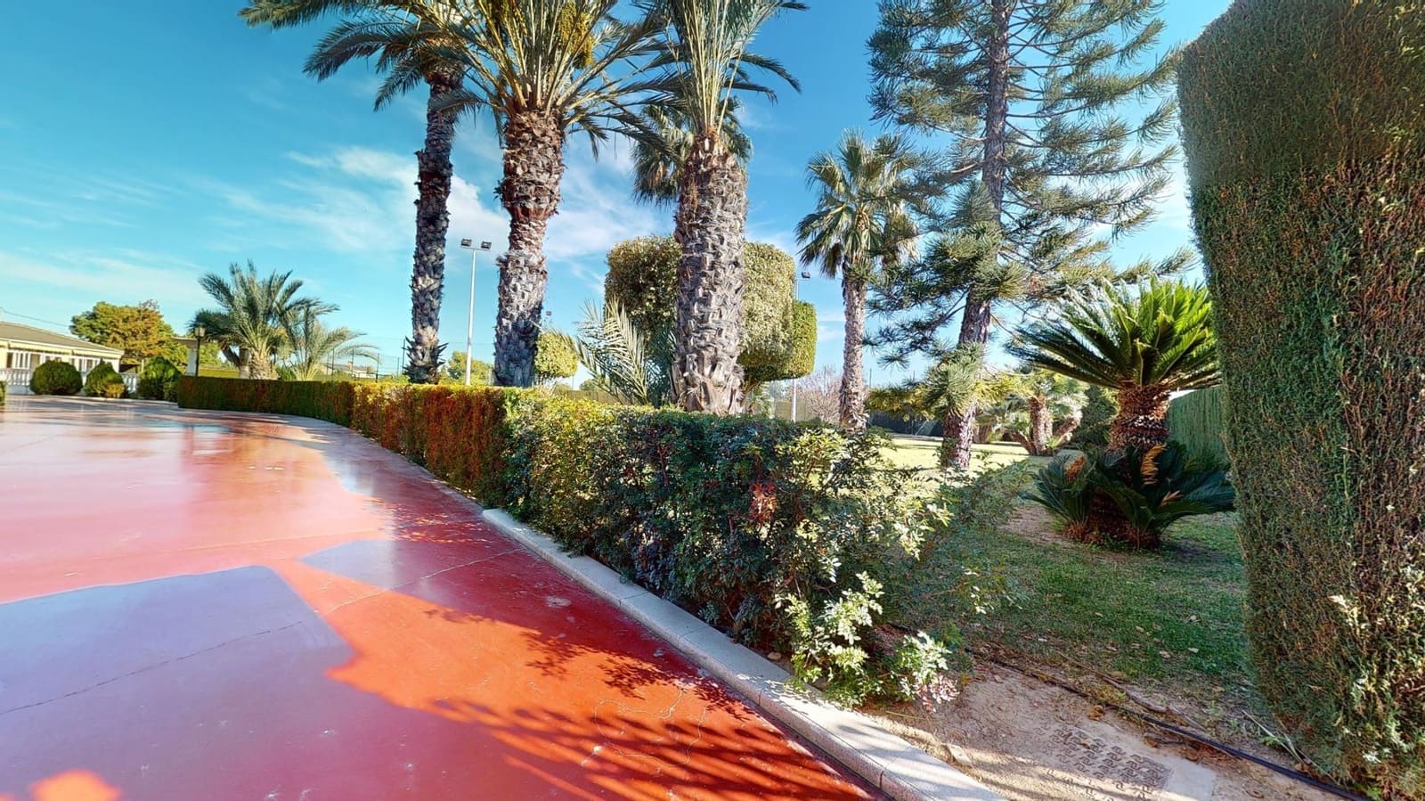 5 soverom Villa til salgs i Perleta med svømmebasseng garasje - € 950 000 (Ref: 9192497)