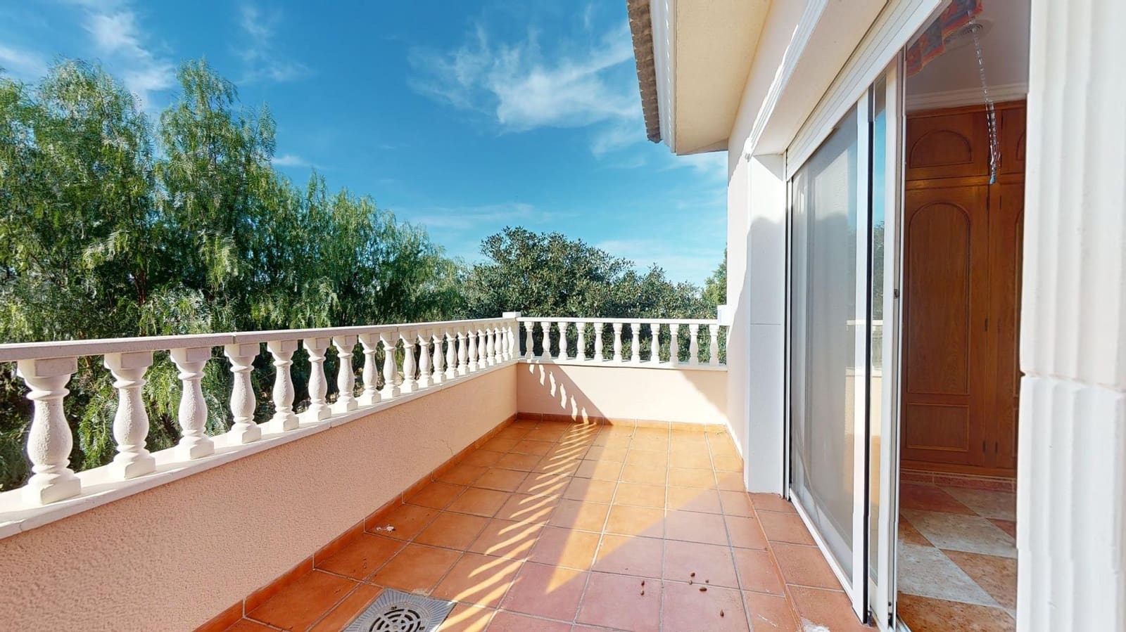 5 soverom Villa til salgs i Perleta med svømmebasseng garasje - € 950 000 (Ref: 9192497)