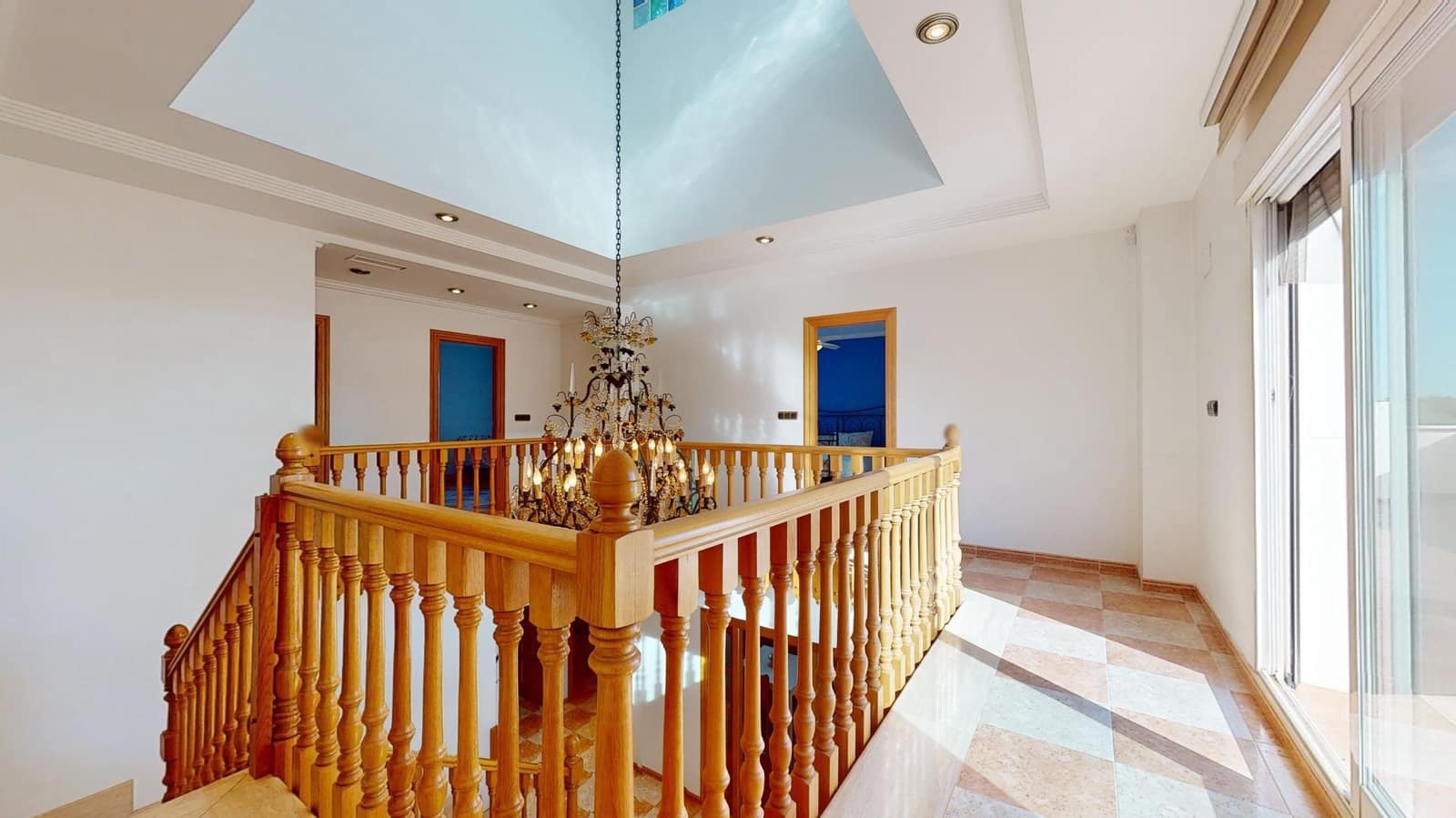 5 soverom Villa til salgs i Perleta med svømmebasseng garasje - € 950 000 (Ref: 9192497)