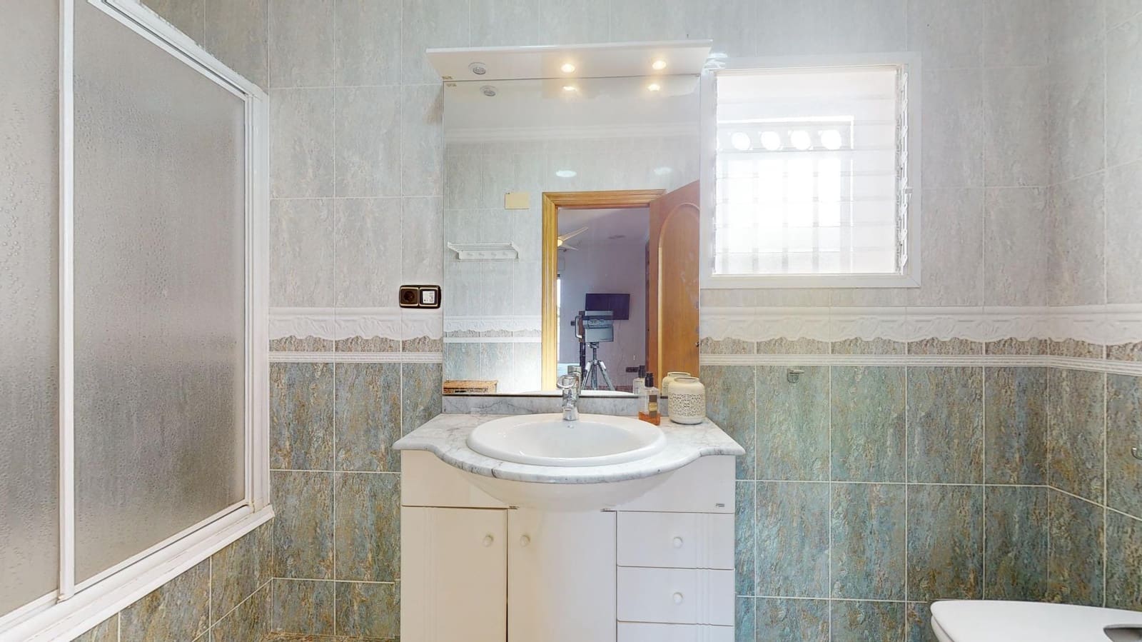 5 soverom Villa til salgs i Perleta med svømmebasseng garasje - € 950 000 (Ref: 9192497)