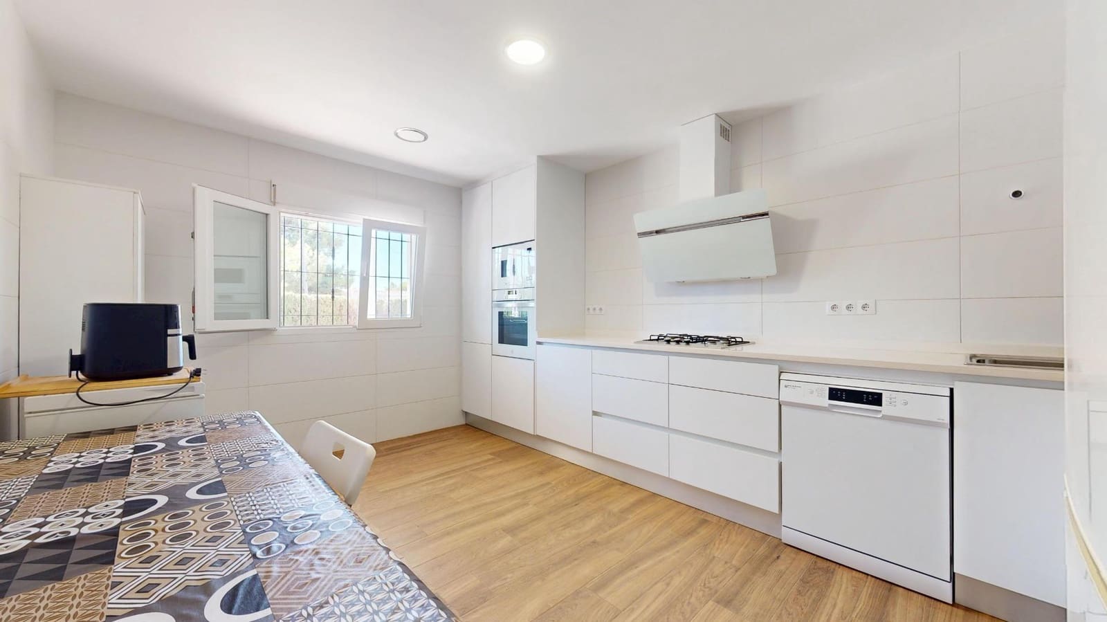 3 sypialnia Willa na sprzedaż w Elche / Elx z garażem - 349 000 € (Ref: 9247072)