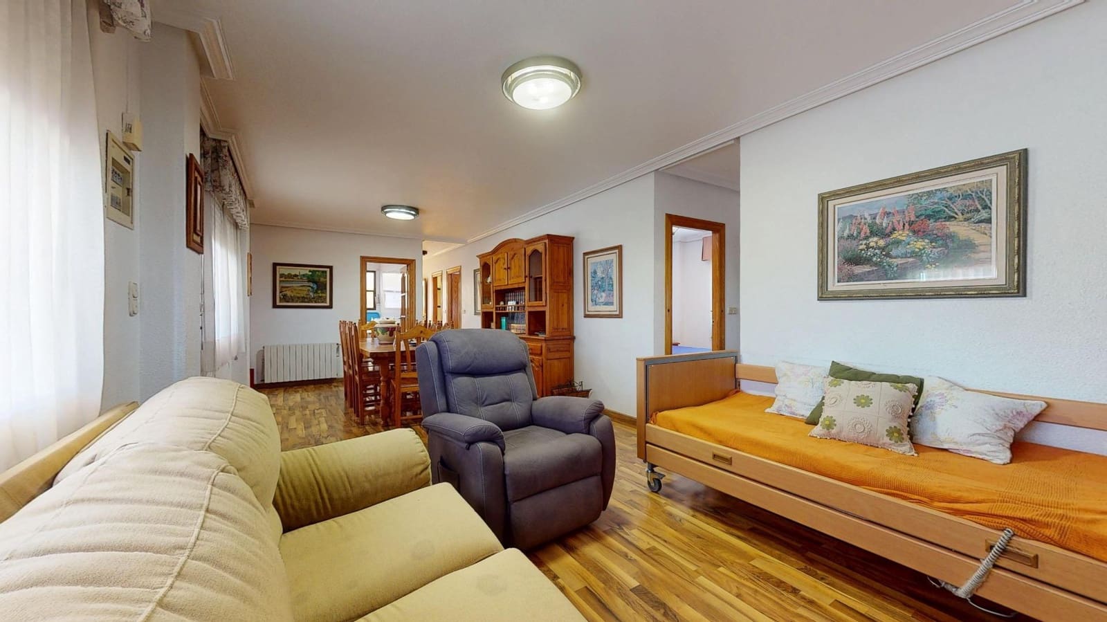 Chalet de 4 habitaciones en Elche / Elx en venta con piscina garaje - 400.000 € (Ref: 9255130)