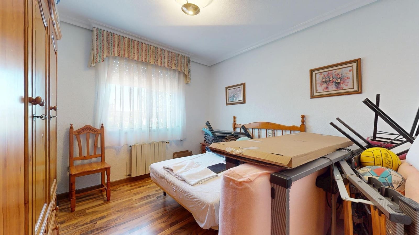 Chalet de 4 habitaciones en Elche / Elx en venta con piscina garaje - 400.000 € (Ref: 9255130)