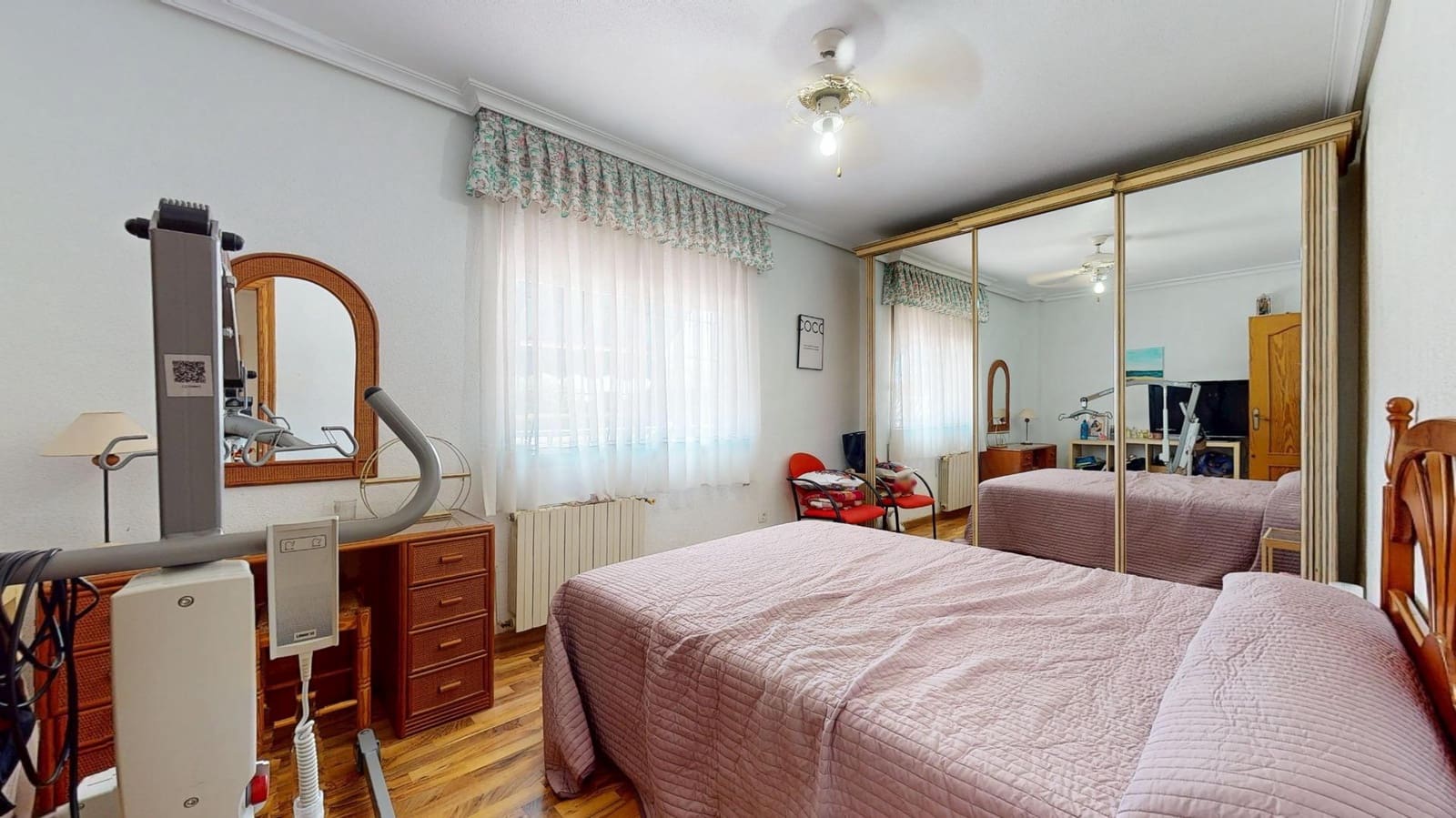 Chalet de 4 habitaciones en Elche / Elx en venta con piscina garaje - 400.000 € (Ref: 9255130)