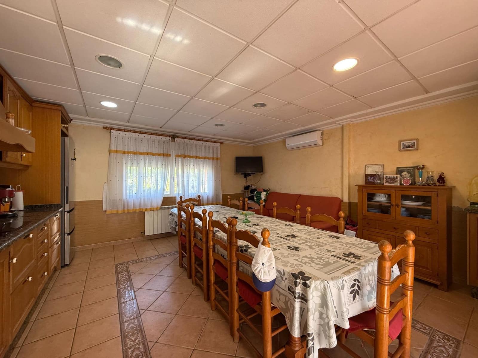 Chalet de 4 habitaciones en Elche / Elx en venta con piscina garaje - 400.000 € (Ref: 9255130)