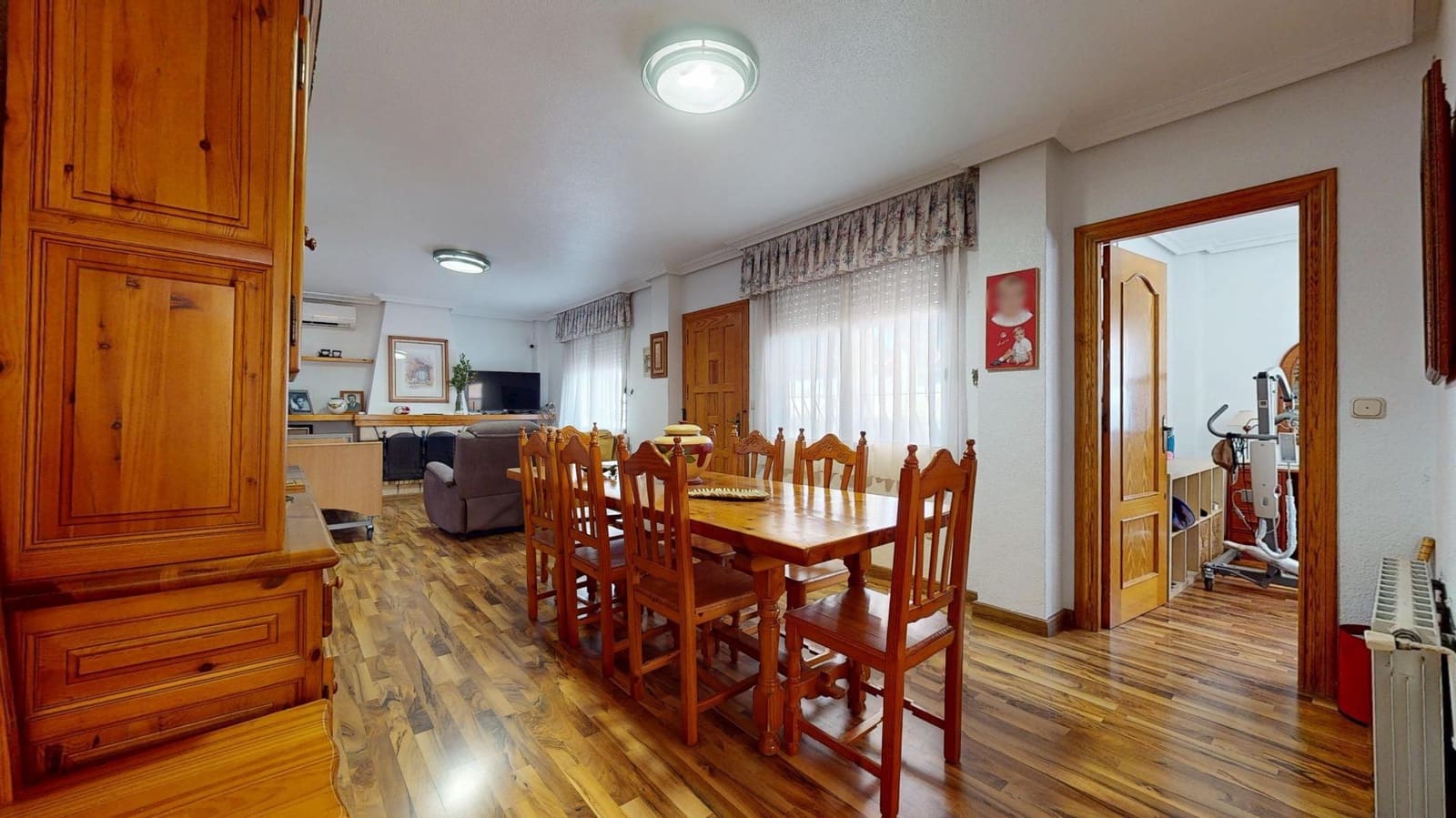 Chalet de 4 habitaciones en Elche / Elx en venta con piscina garaje - 400.000 € (Ref: 9255130)